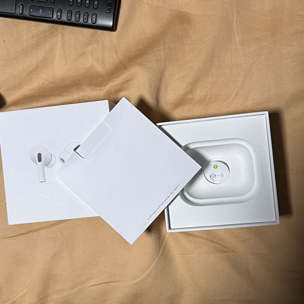 AirPod pro box - Picture 2 of 2